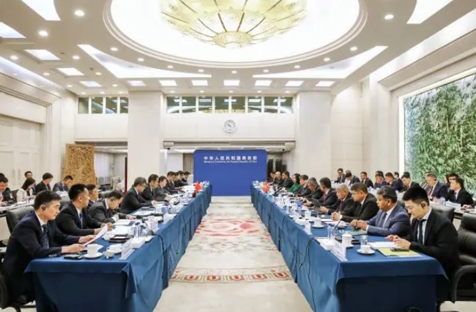 中国—吉尔吉斯斯坦政府间经贸合作委员会第十六次会议在京召开